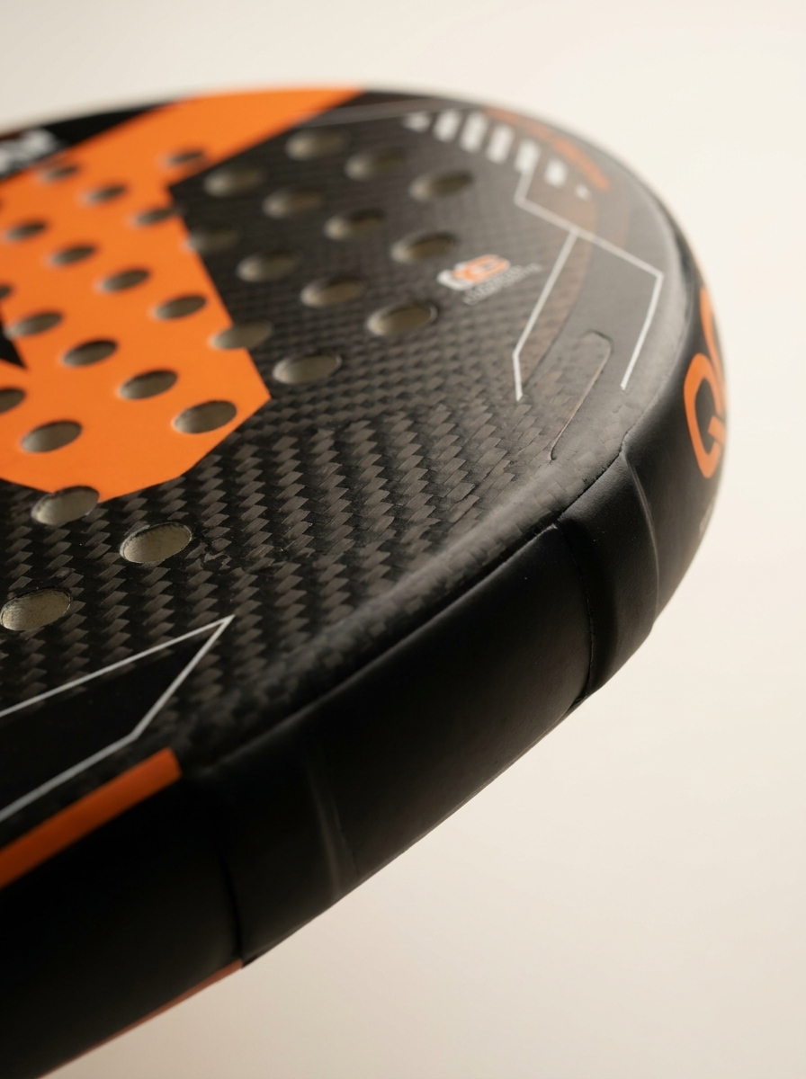 QOAR Volt — Carbon Padel Racket